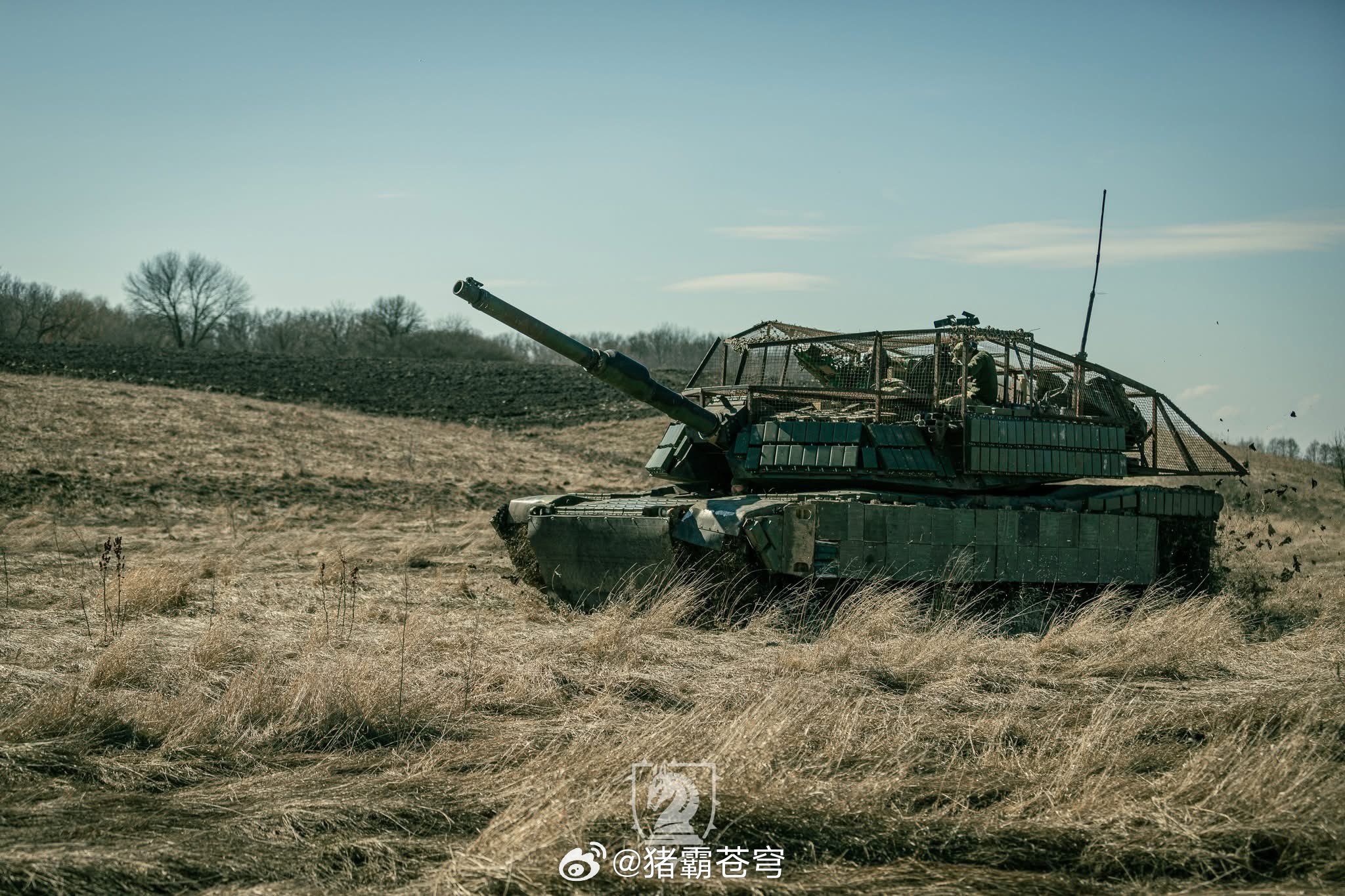 一辆由美国交付的乌克兰M1A1 SA 艾布拉姆斯坦克，现服役于第47独立机械化旅