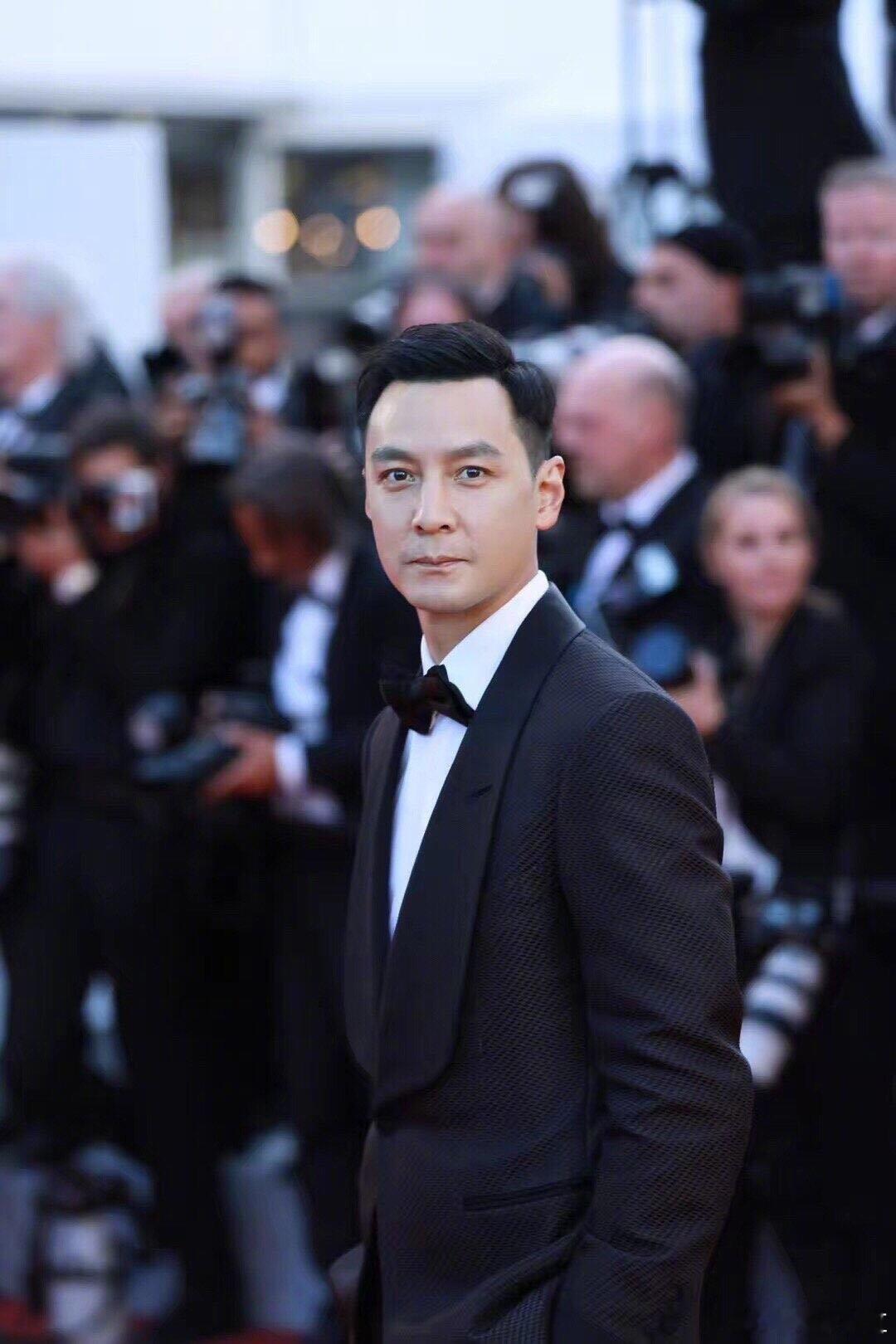 我是不会放弃去阿勒泰的 吴彦祖干一行行一行，阿勒泰秀场身兼主理人超亮眼，选景与设