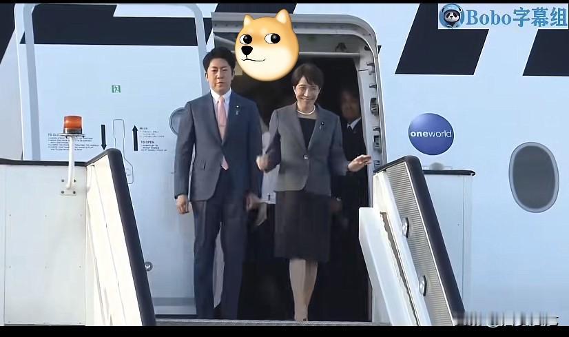演员的字典里从来没有“尴尬””二字。