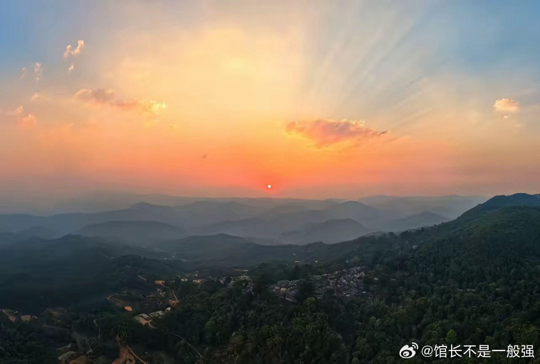 A股行情预判，要变天了！惨淡的3月即将结束，我们终于迎来了市场转机的信号。周末到