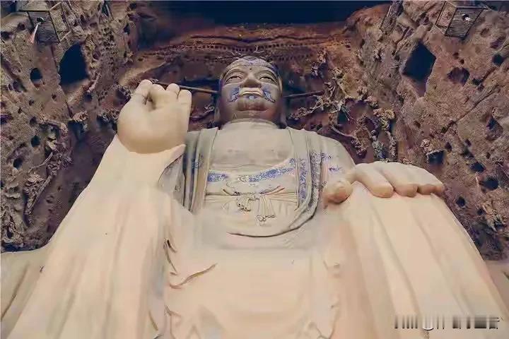 甘肃甘谷这个地方很神奇，原因不是因为甘谷是华夏第一县才神奇：
因为据老人讲，甘谷