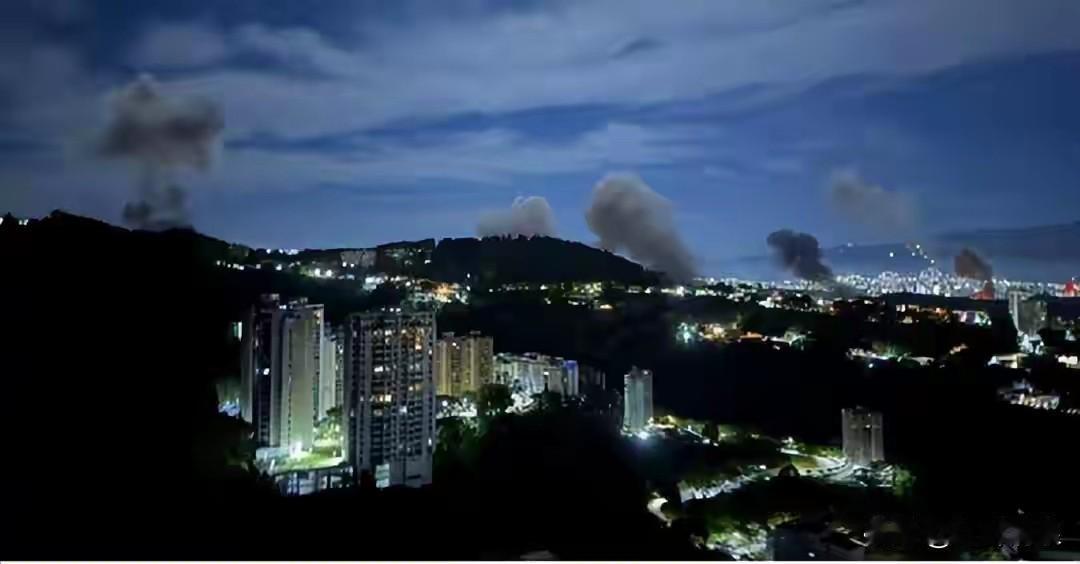 据美国有线电视新闻网（CNN）报道，特朗普刚刚“抓捕”了马杜罗，就又对哥伦比亚总