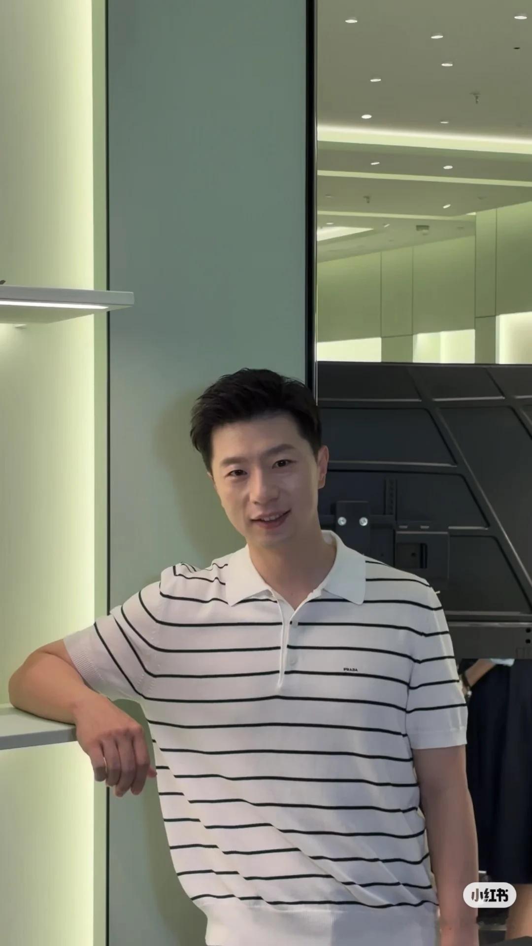 Prada代言人马龙  嘉宾：马龙在深圳湾！好有少年感的龙队！ 今天状态💯 