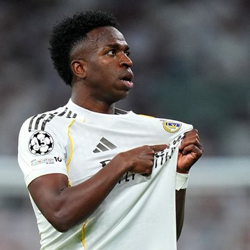 Vini成为欧冠淘汰赛历史上首位在对阵穆里尼奥的两回合比赛中均取得进球的球员。皇