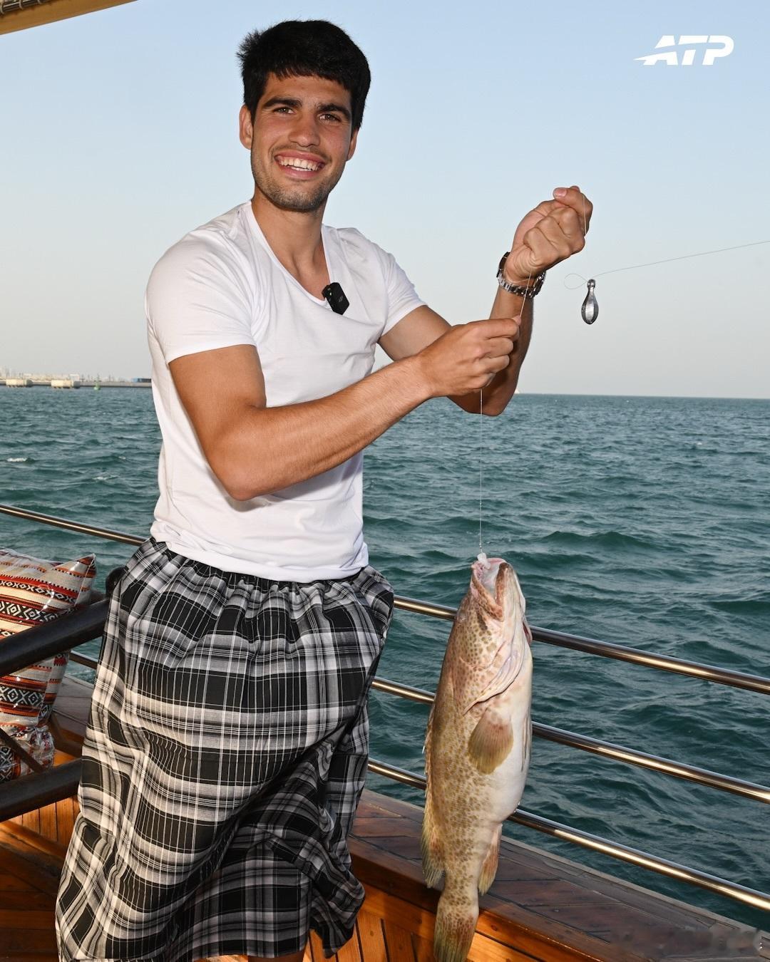 ATP球员在卡塔尔化身渔夫 🐟 🎣快来看看谁是捕鱼小能手 网来不息ATPAT