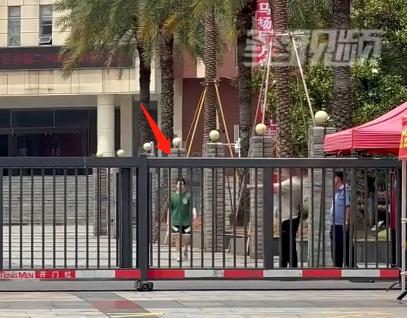 第一跑出考场的南昌考生高呼“我被保送了”是什么梗？

这个梗指的是南昌考场上保送