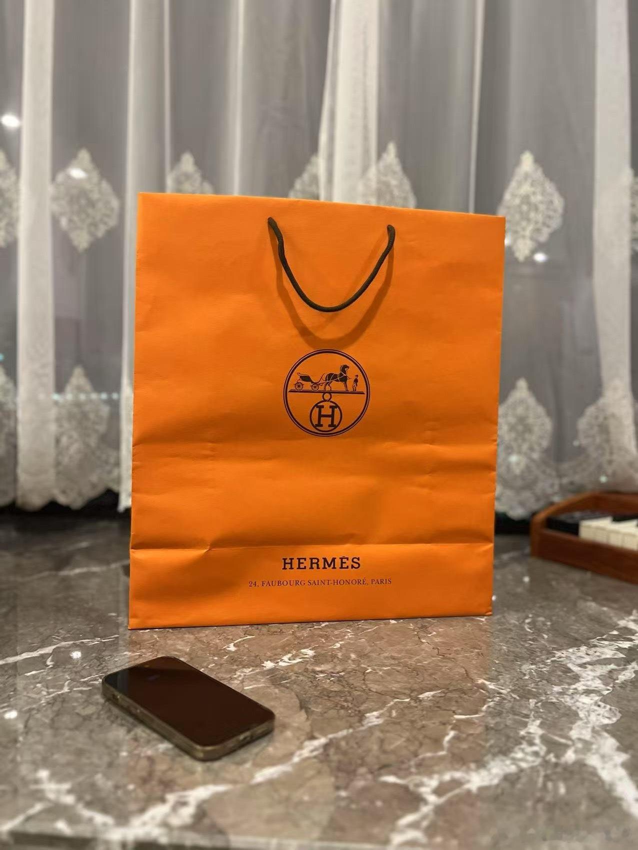 你要的爱马仕买完了 明天邮寄 不告诉你是啥开个盲盒[污] 老粉都知道我向来都是说