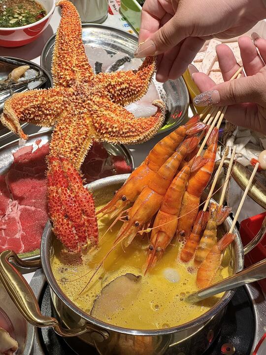 海淀终于有了！！穷鬼的平价海鲜集市火锅！！！