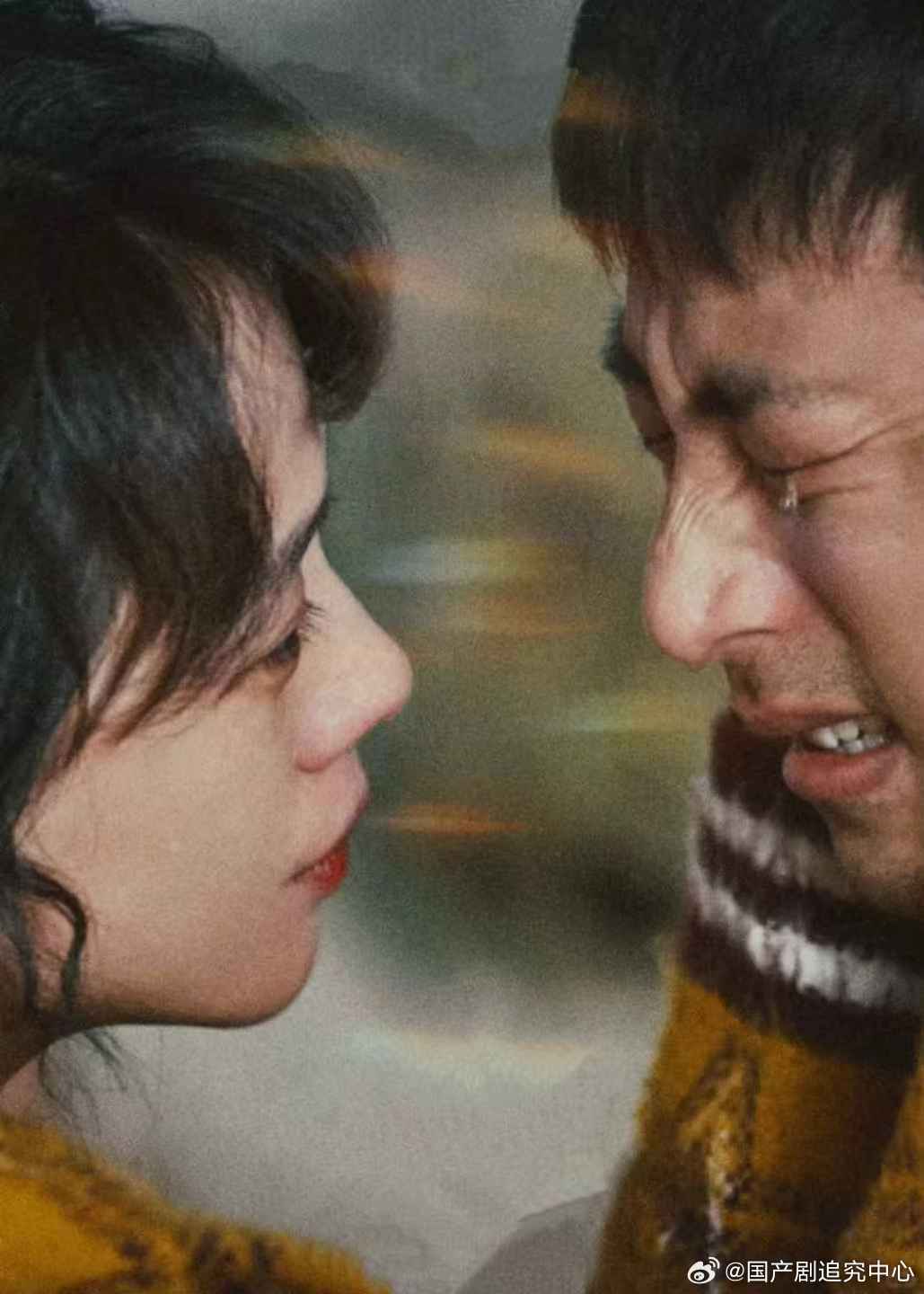 嗑的就是被子裹脚的厚实感谁懂这种戳心的安稳感啊🥹！《我的妈耶》里马思纯白客同框