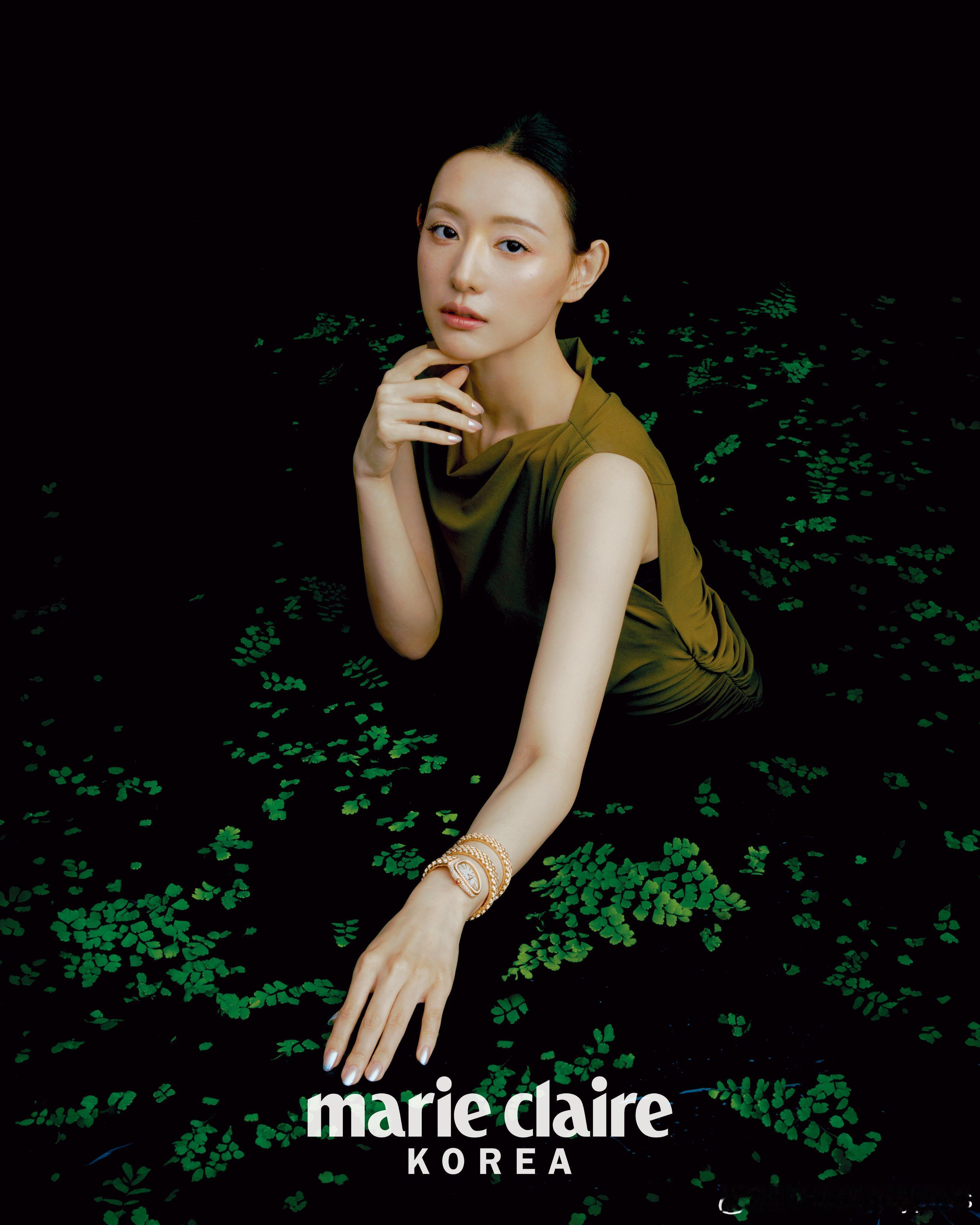 金智媛宝格丽最新杂志封面，时尚表现力如何？ 