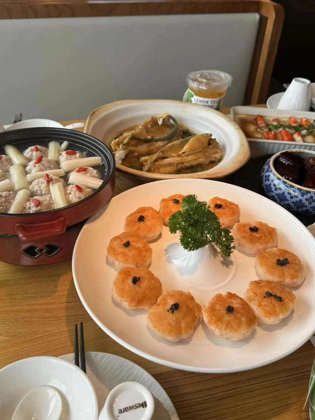 👀仪征的美食宝藏地——【至真园·仪菜馆】🎉 🌼传统元素和现代简约...