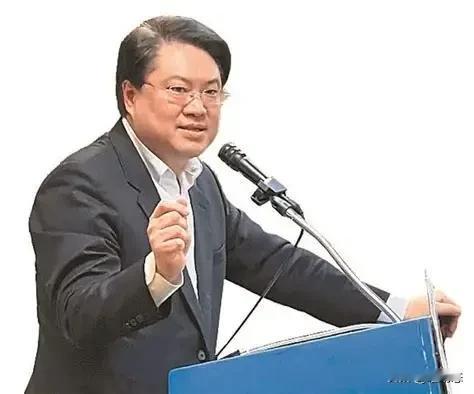 民进党前秘书长林右昌窜美，13天行程藏双重算计
 
民进党前秘书长林右昌于10月