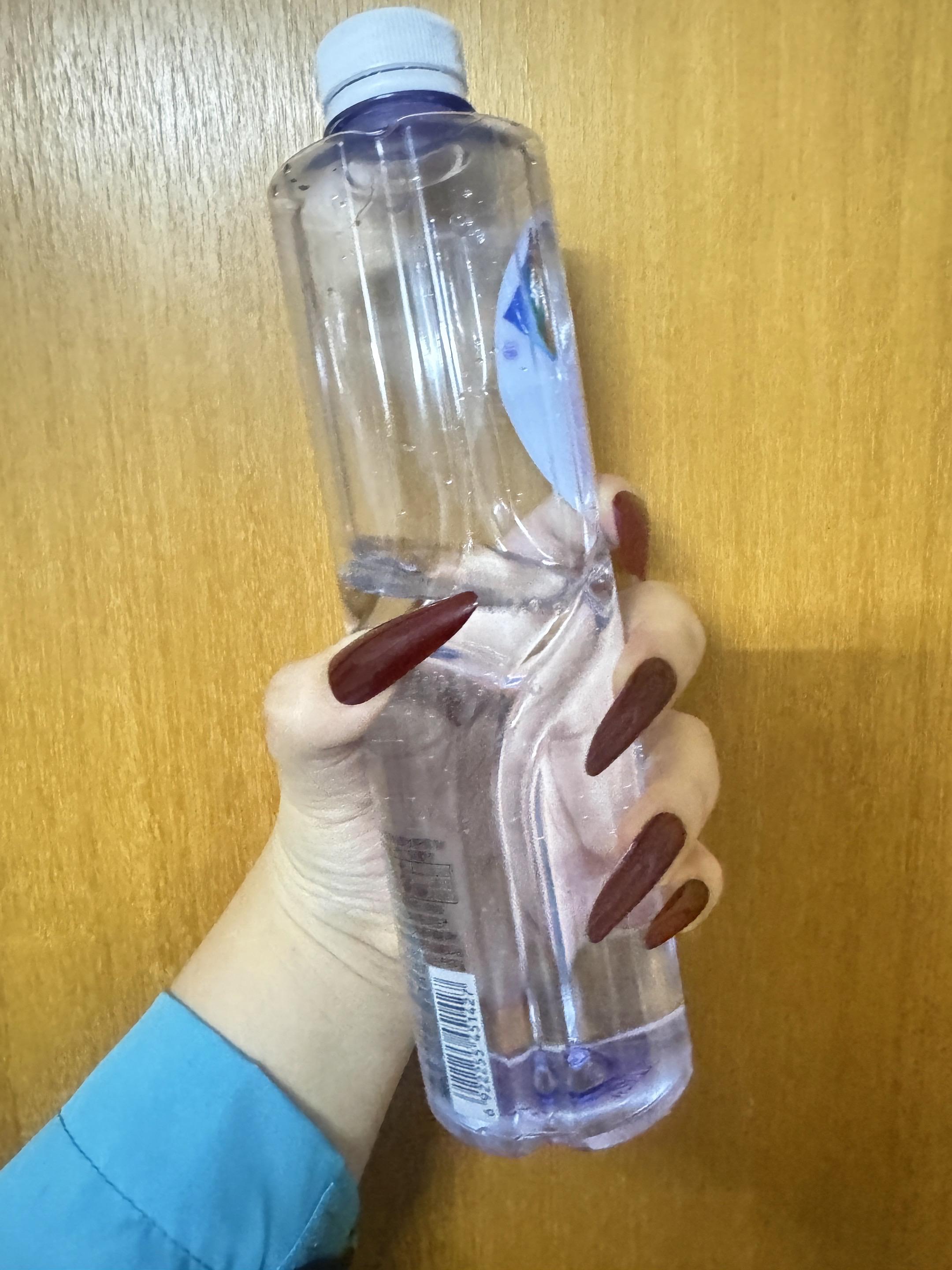 我新做的九阴白骨爪，别惹我