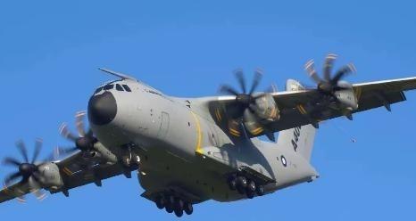 美军太豪横了，两名飞行员已经成功救回！这次美军，一共损失了一架 A-10 、两架