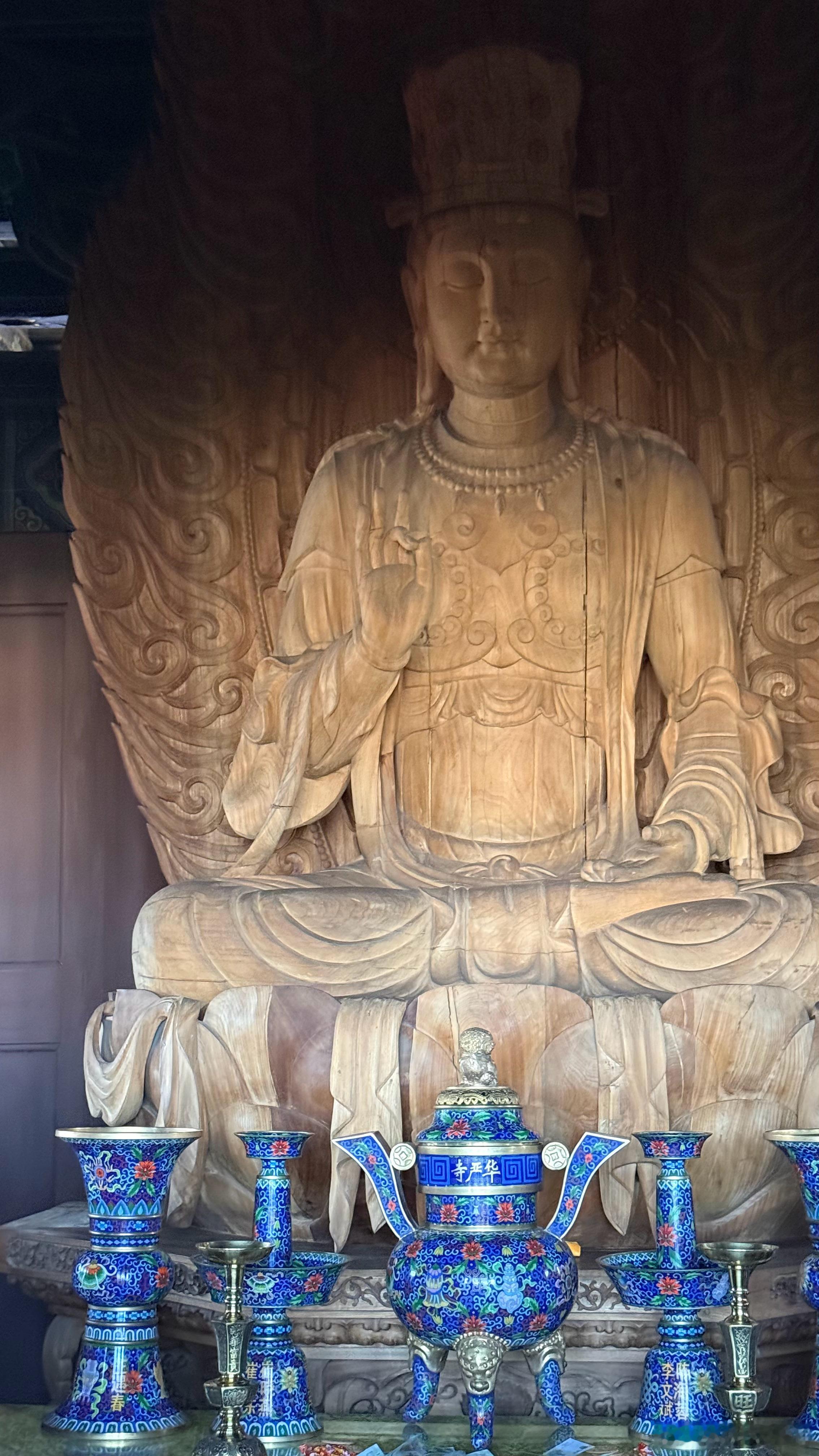 首款折叠iPhone手机可以折叠，但人生不能折叠。屏幕能自由开合伸缩，可生活的选