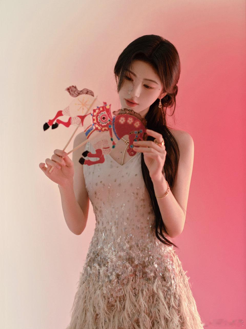 鞠婧祎20万红包鞠婧祎四个红包都这么大这也太大方了吧，20万红包就我没领到是吧除