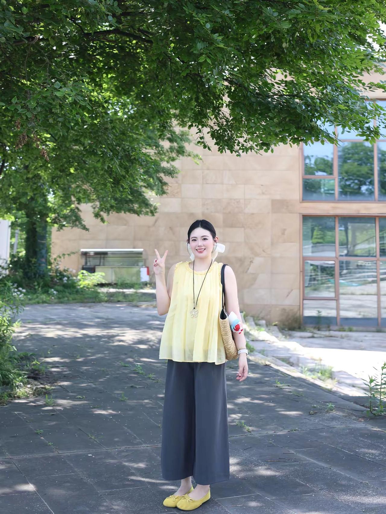 146斤 微胖也要穿的漂亮！！！简约气质穿搭 我的夏日户外穿搭 夏日黄色穿搭 大