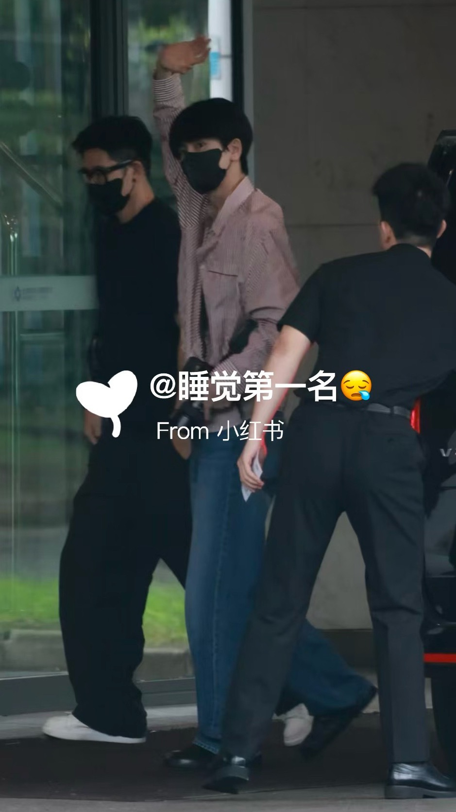 谁家西瓜头萌萌小学生 