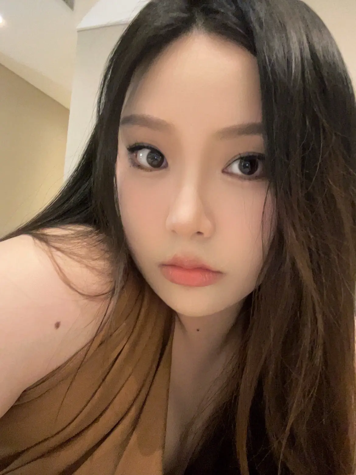 微胖美女。