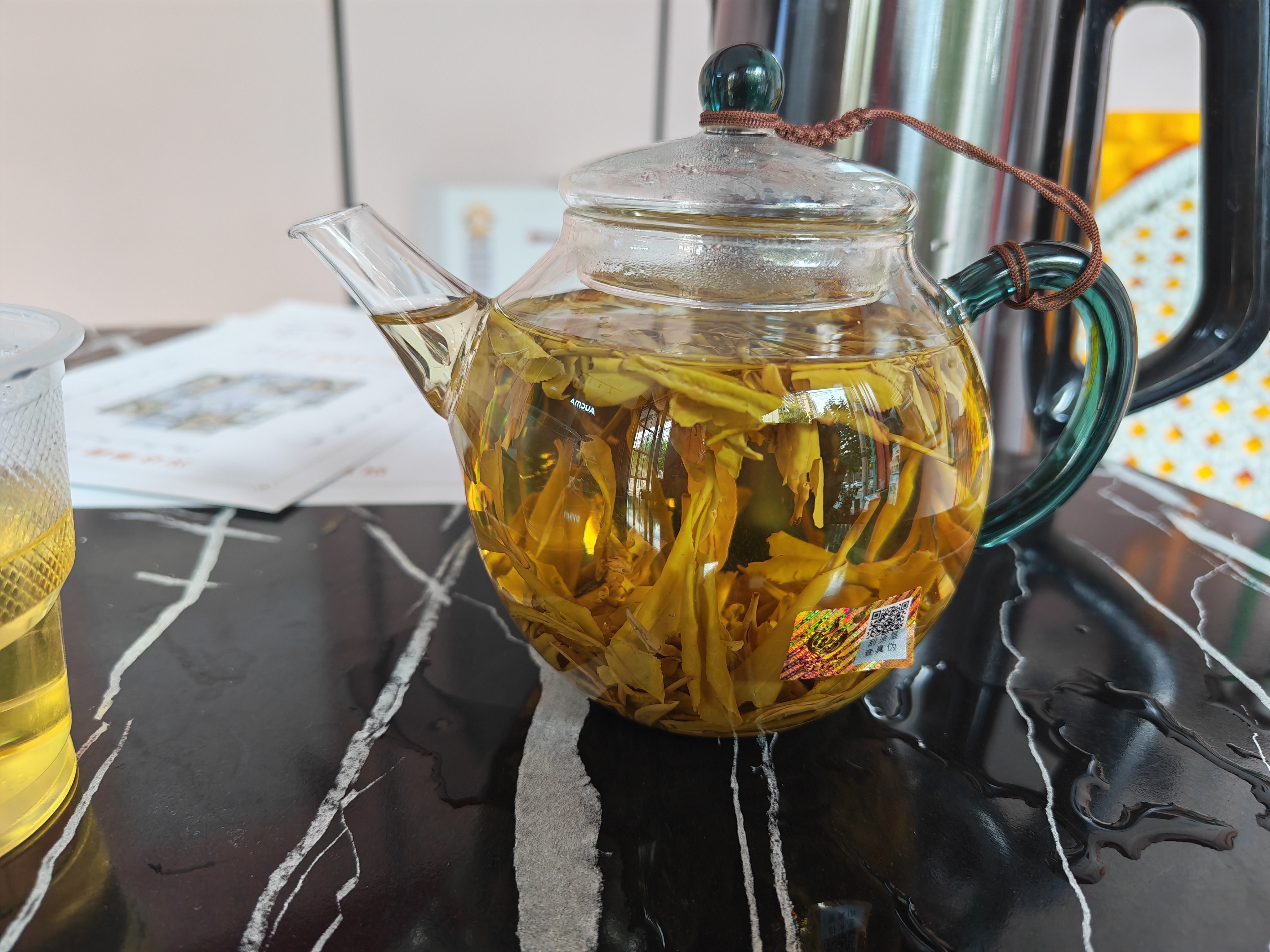 又累又热又困，这一壶浓茶救我小命 