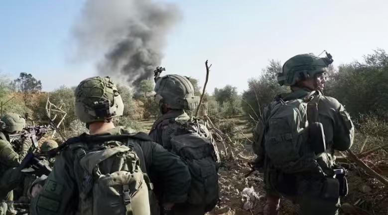 [开罗9日路透社]-以色列军队9日宣布，在巴勒斯坦自治区加沙南部的拉法，杀害了4