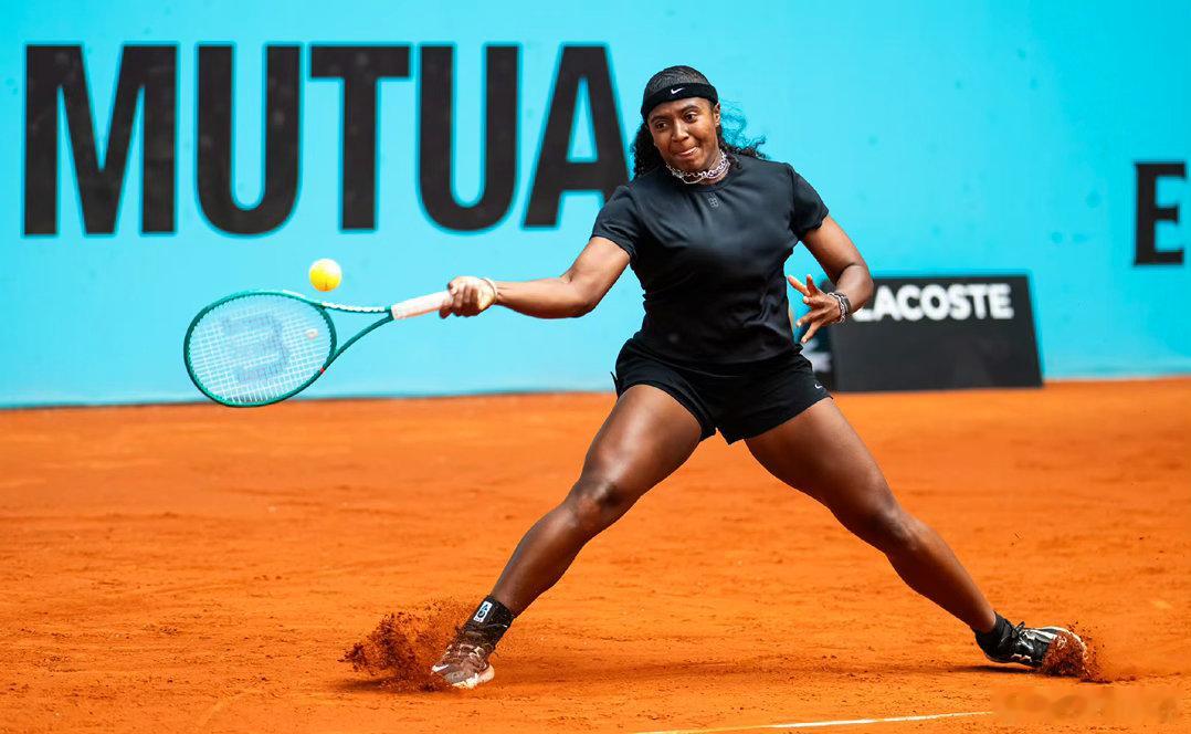 巴普蒂斯特继续突破WTA1000马德里站第四轮，30号种子巴普蒂斯特苦战三盘以6