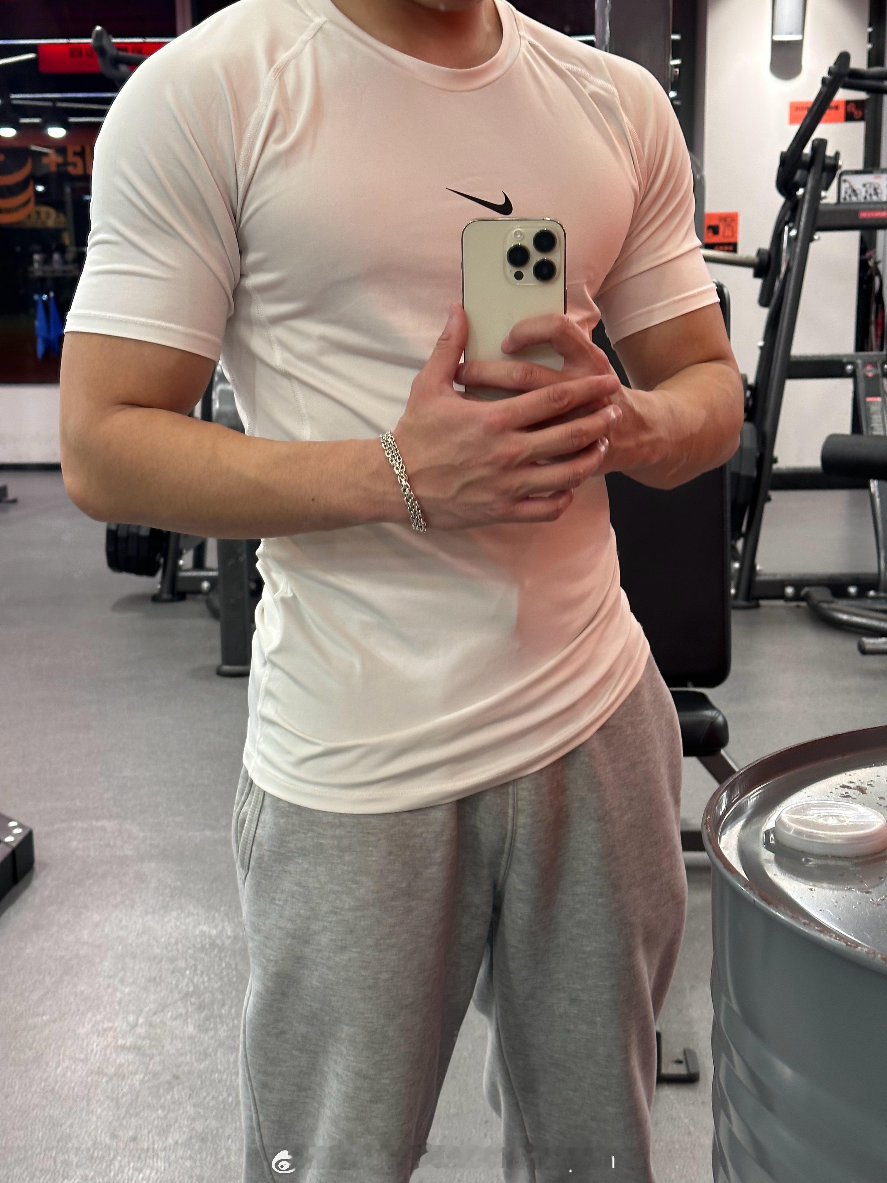 聪式生活 每逢出差瘦3圈～