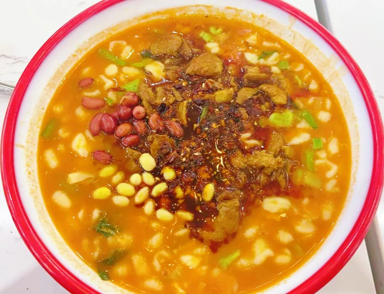 #秋日美食分享#今天温度变低了，冷风嗖嗖的吹，午饭吃热呼呼的麻食。
