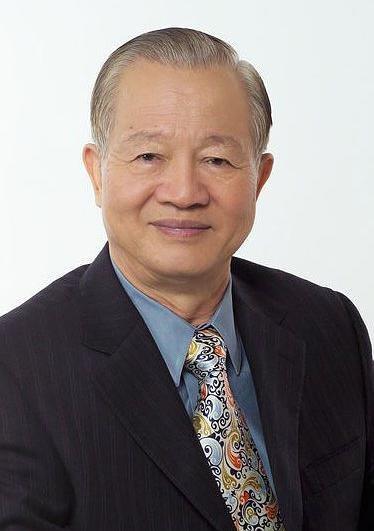 有一次在曾仕强演讲时，一个女生突然站起来向他提问：“请问还需要多久才能真正实现男