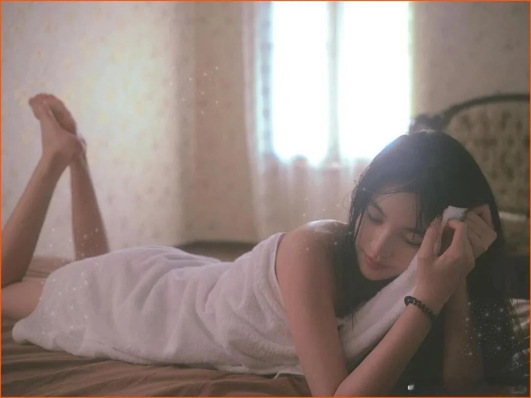 闭眼入📸男友视角🍃唯美居家少女写真风格:男友视角日系、居家、纯欲、少女、写真