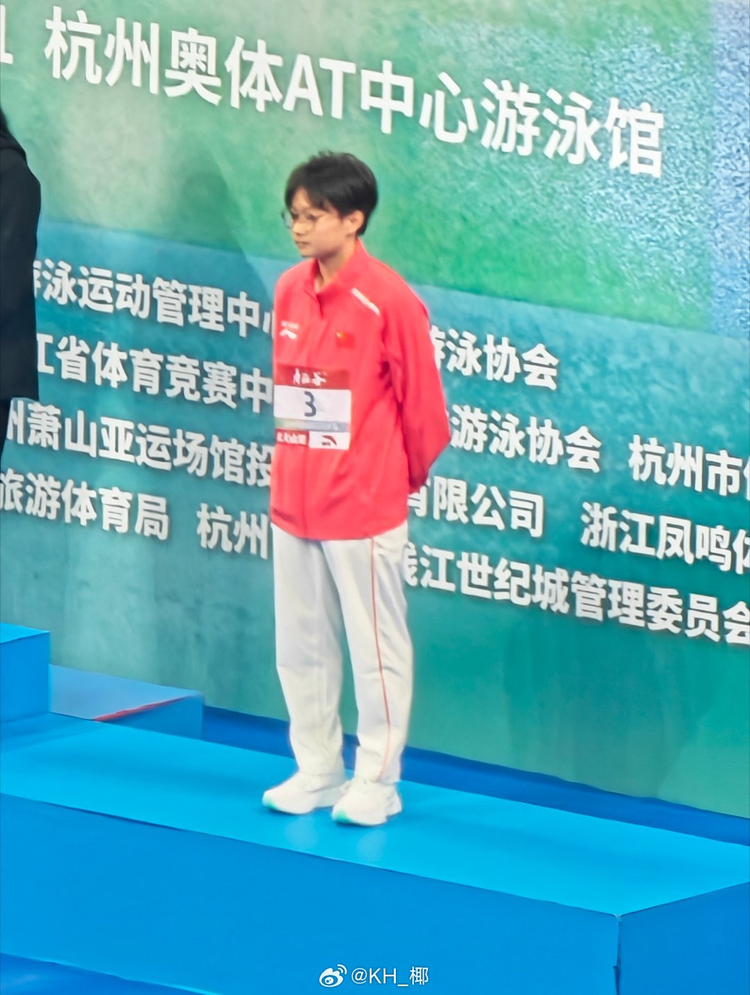 小胡妹妹好小一只！可爱！ 