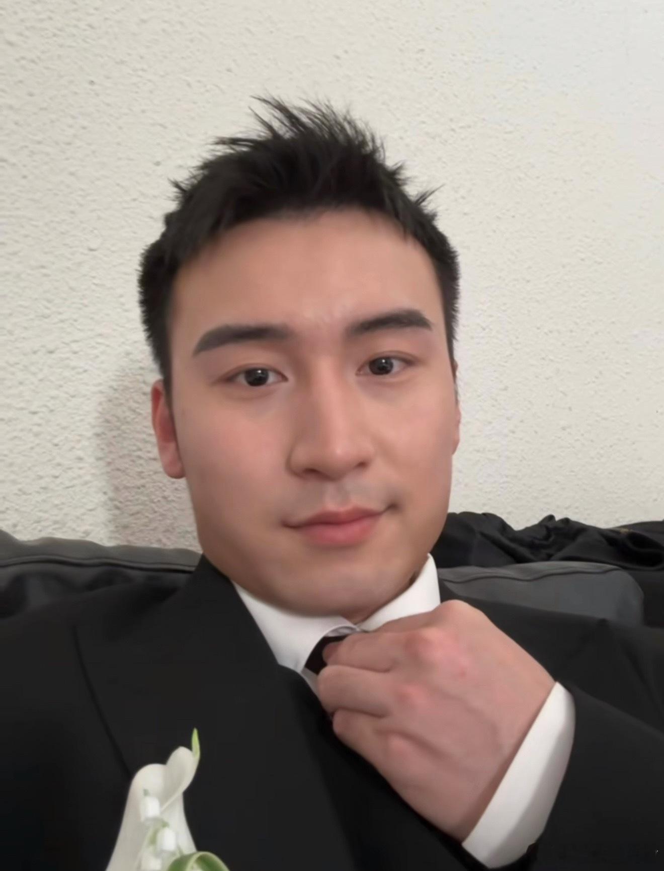 牛牛准备婚姻大事，伴郎找好了吗🙈🙈 
