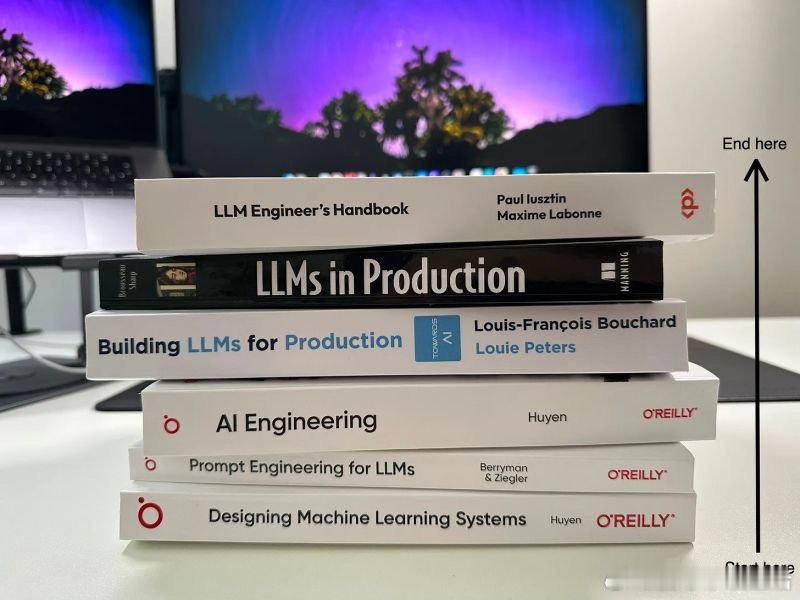 从初学者到AI高手，这套书单涵盖了完整成长路径，系统梳理了大语言模型（LLM）开