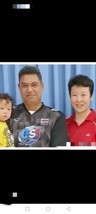 中国女婿扎提蓬率领的泰国女排3：1战胜日本女排，挺进在天津举办的女排亚锦赛决赛。