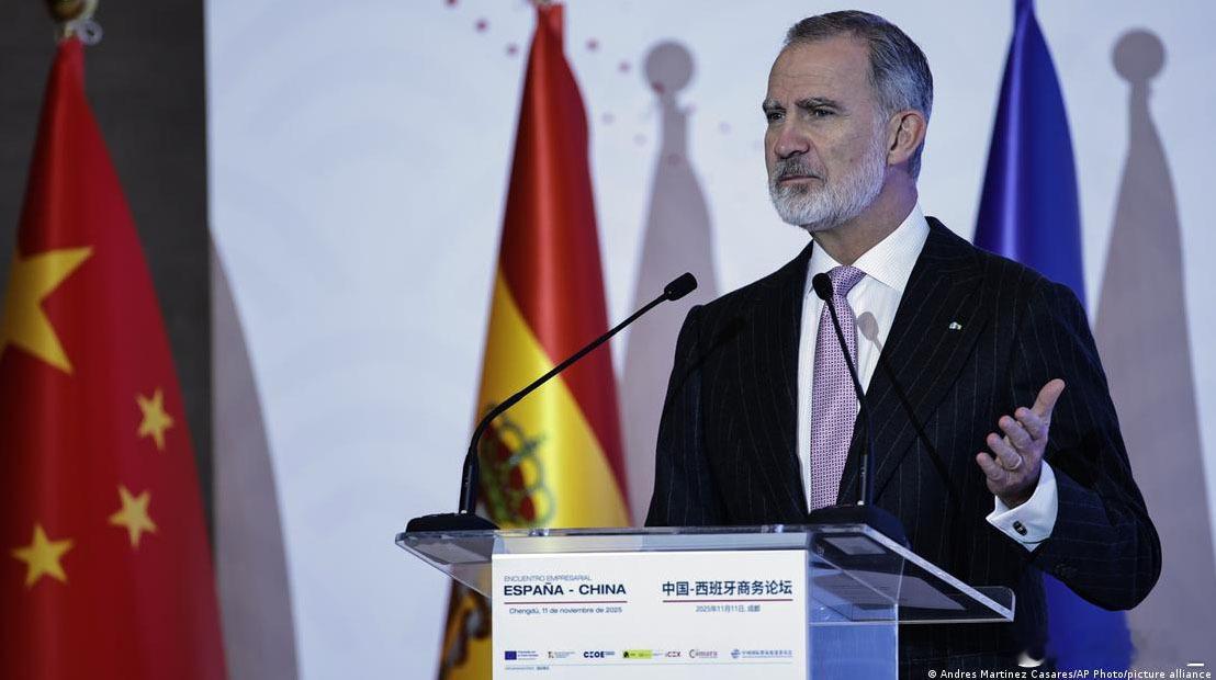 路透称西班牙国王访华是“押注北京”，对冲西班牙与美国的关系恶化。这是西班牙君主1