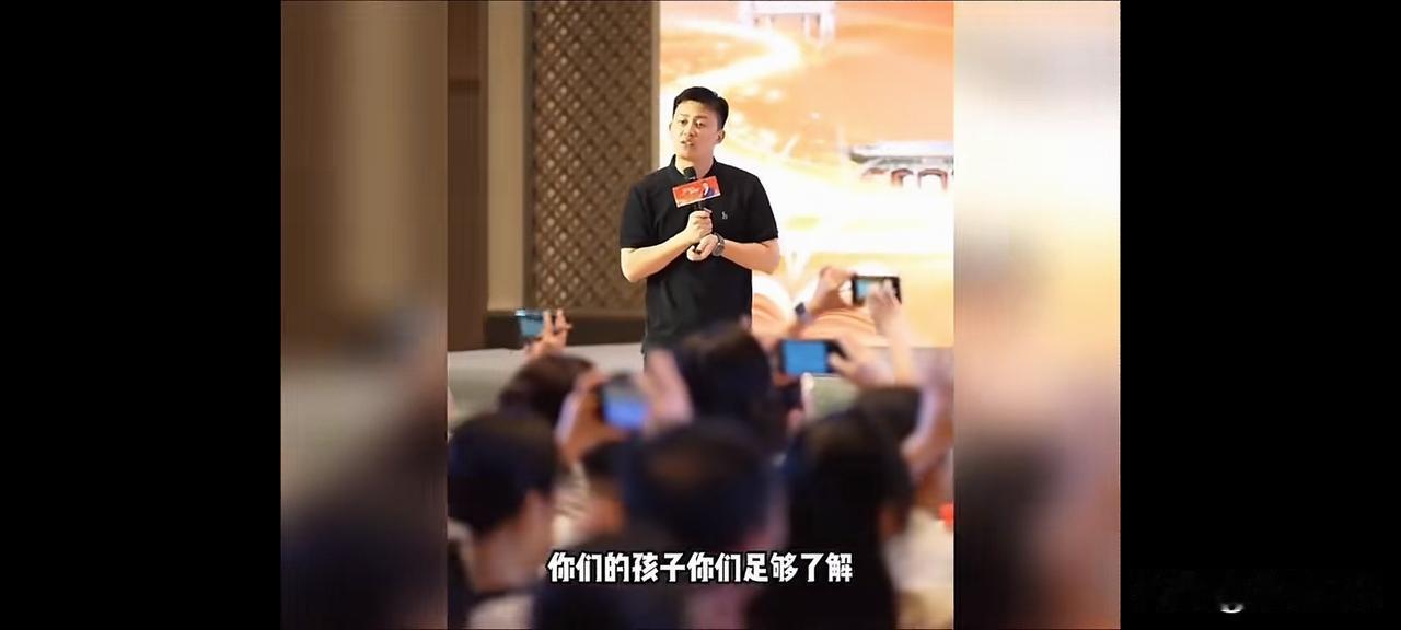 早前张雪峰老师暂离岗位时，大伙都揪着心，生怕峰学蔚来后续发展难以为继，也担心武亮