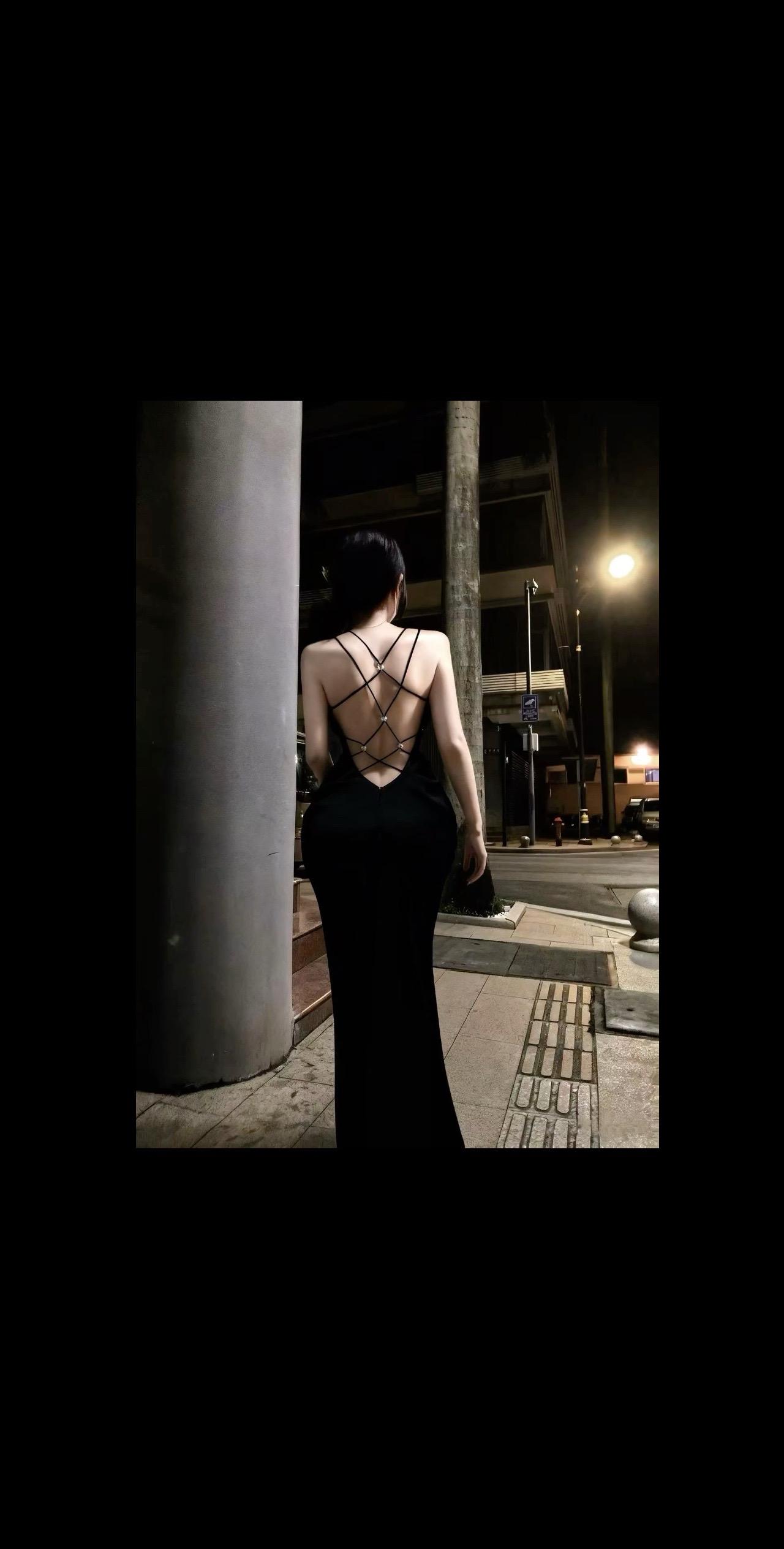 别回头 别停留  往前走 我会永远站在你身后