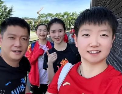 陪练都跑光了，国乒这次真被‘偷家’了？国乒训练馆出了件怪事，孙颖莎平时对练的几个