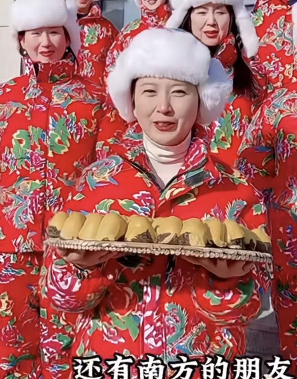 这是啥情况？昨天全网还是关于闫学晶儿媳妇的传闻！今天腊八，平台就好多她腊八过节的