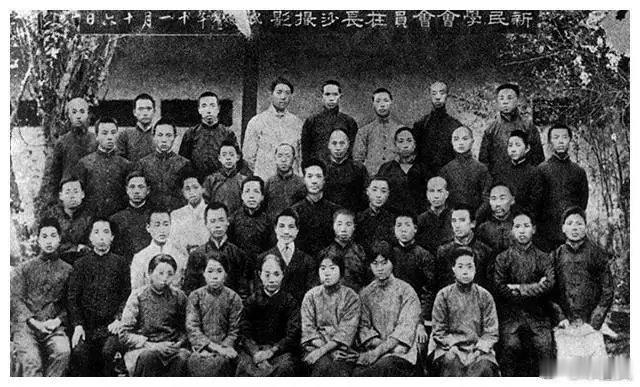        历史上的今天 １８96年年6月2日，李维汉同志出生，享年８８岁。李