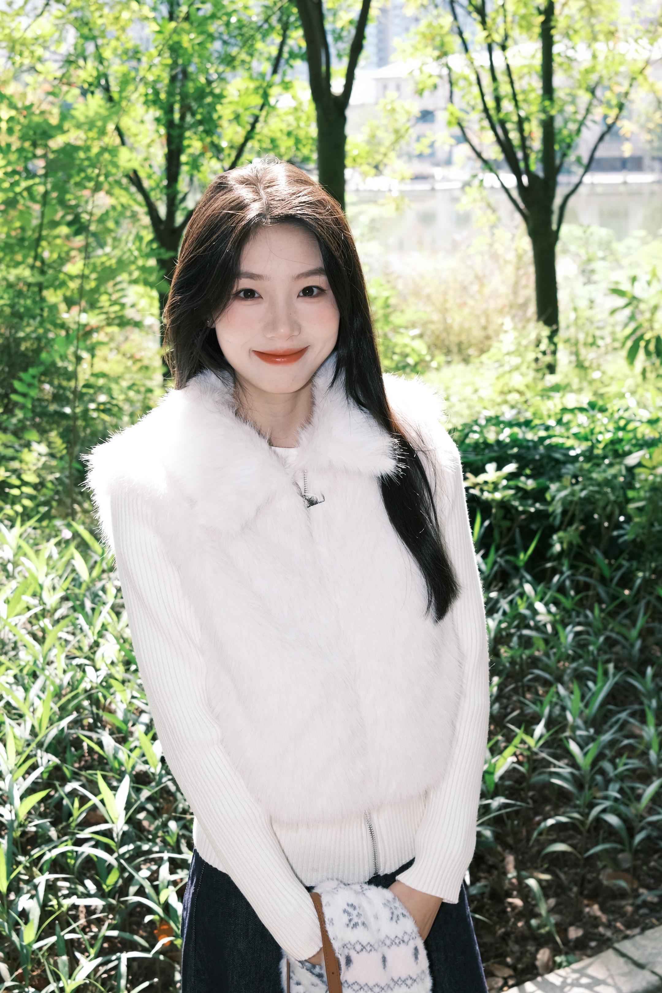 人与人之间的滤镜 不过是一双偏爱的眼睛。