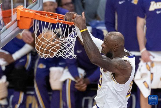 41岁詹姆斯还要在NBA打下去？
 
21日消息，NBA方面，外媒报道表示，很多