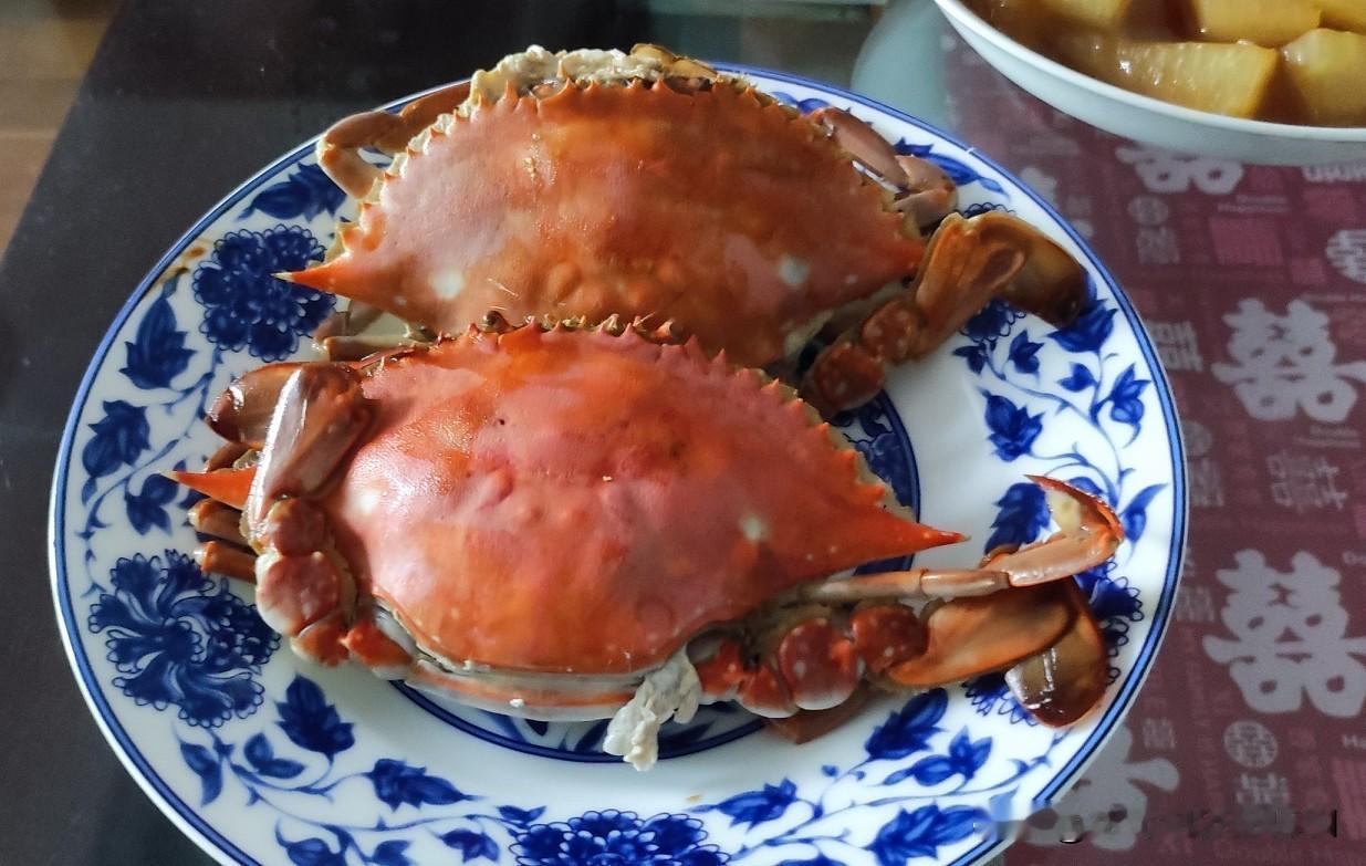 最近都在晒梭子蟹，新鲜的梭子蟹确实美味呀！