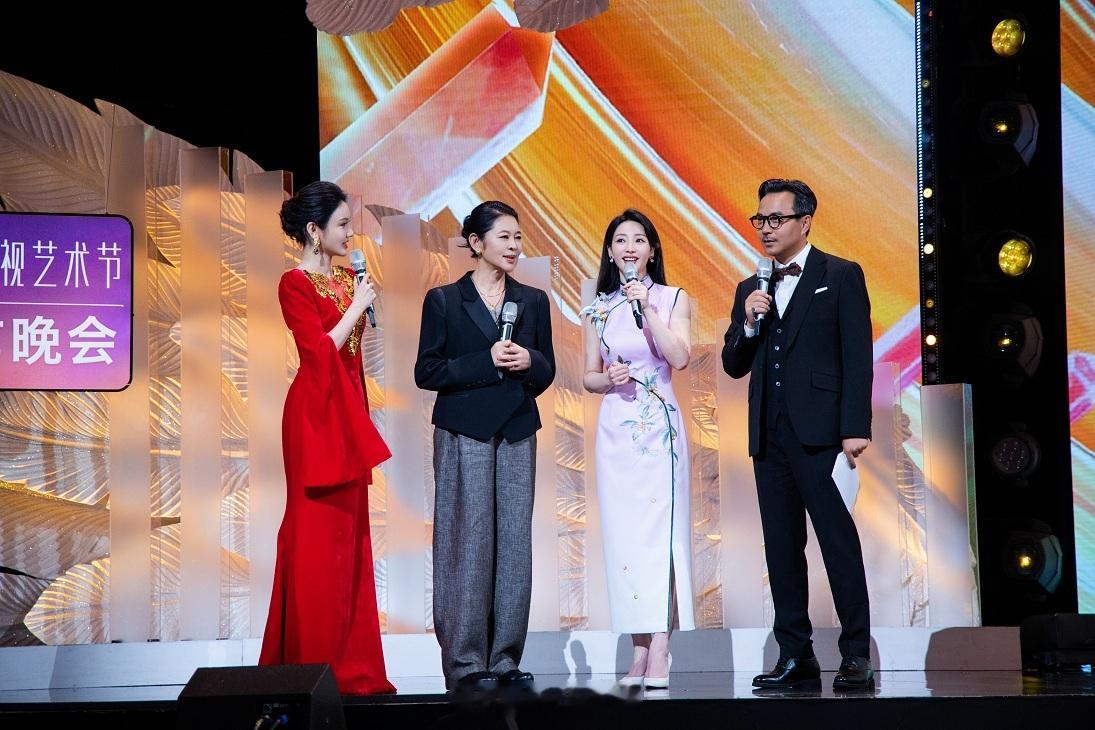 “与人民共情，与时代共鸣”， 今晚19:30第15届中国金鹰电视艺术节在湖南卫视