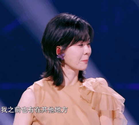 郁可唯被夸嘴角压不住天赐舞台迎来郁可唯与穆祉丞全新搭档，少年真诚夸赞不断，她上扬