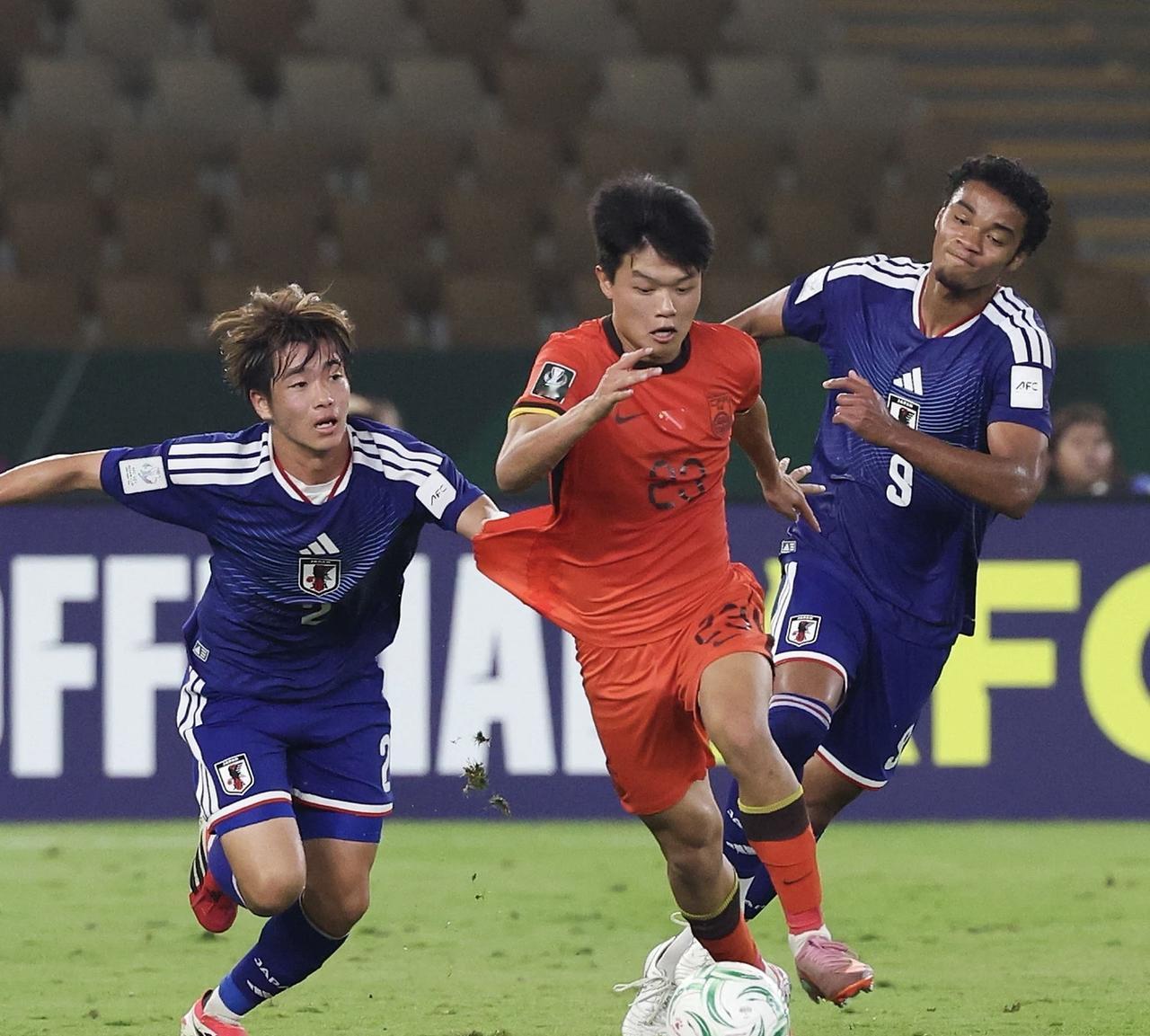 别再提“虽败犹荣”了。

0:4的比分很诚实。昨晚的决赛，把U23小伙子们一路逆