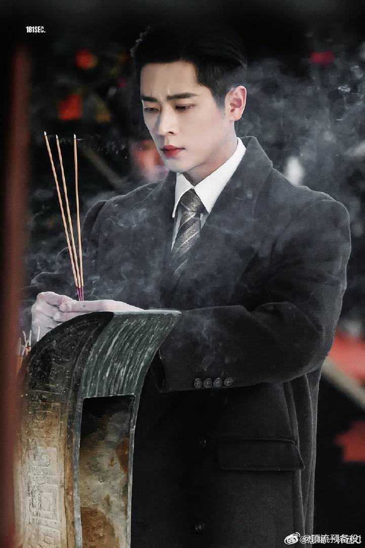 丞磊《玉簟秋》虞昶轩寺庙祈福路透，好有那味儿 这个《玉簟秋》速速杀青，速速上映迫