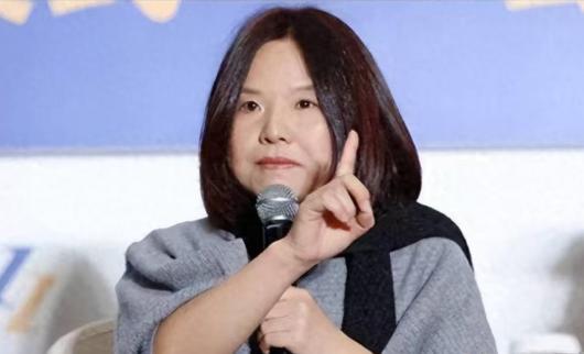 “中国的钱我是不会还的！”一位女企业家欠下200亿巨额债务，却一分钱都不还。随后