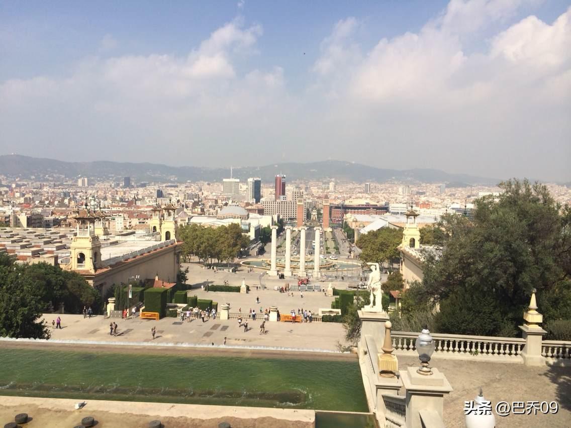 人真正大彻大悟，大多不是靠想明白，而是被现实狠狠推了一把。
 
通常会在这几种时