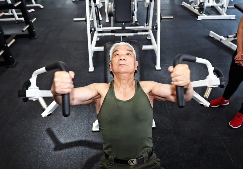 退休老师当中最大的赢家

不是拥有副高职称

也不是满墙荣誉证书

更不是退休津